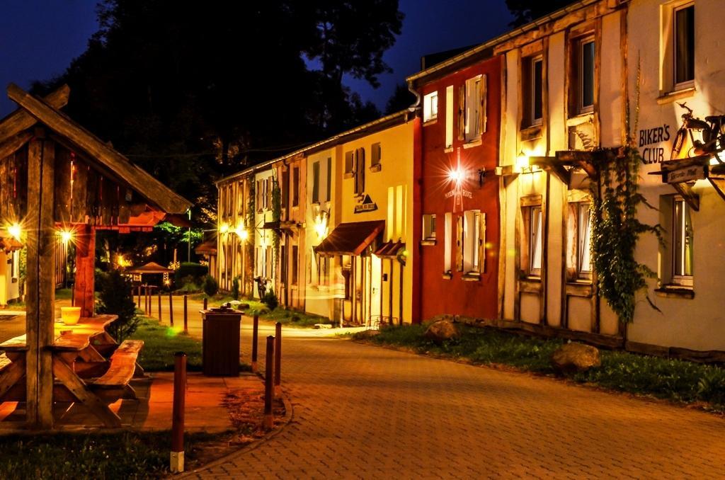 Hotel Harzlodge กอสลาร์ ภายนอก รูปภาพ